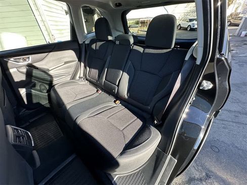 Used 2023 Subaru Forester Premium image 14
