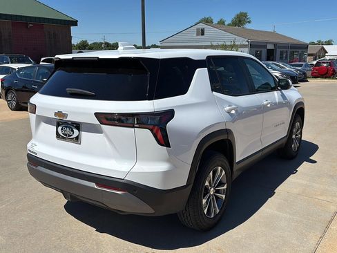 Used 2026 Chevrolet Equinox LT FWD image 6