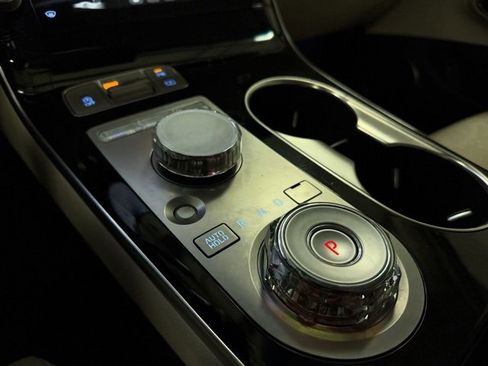 New 2026 Genesis GV70 2.5T image 21