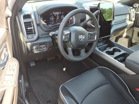 New 2026 RAM 2500 Laramie AWD/4WD image 20