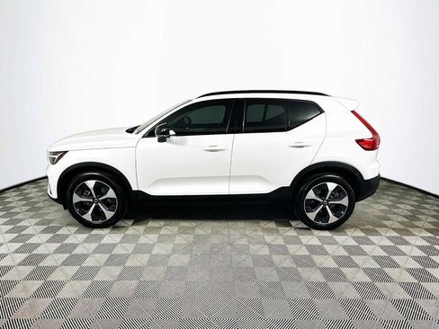Used 2026 Volvo XC40 B5 Plus w/ Protection Package Premier AWD/4WD image 4