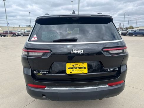 Used 2023 Jeep Grand Cherokee L Limited w/ Luxury Tech Group II AWD/4WD image 6