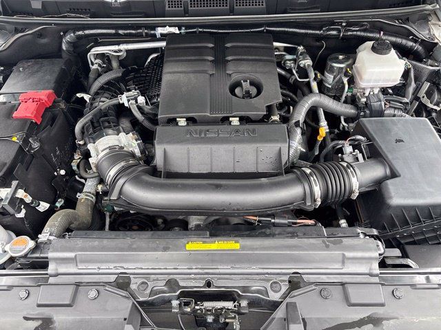 Used 2025 Nissan Frontier PRO-4X w/ Pro Convenience Package AWD/4WD image 15