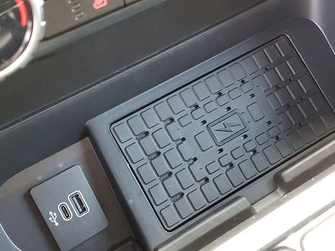 Used 2025 Ford F150 XLT w/ Equipment Group 302A MID image 24