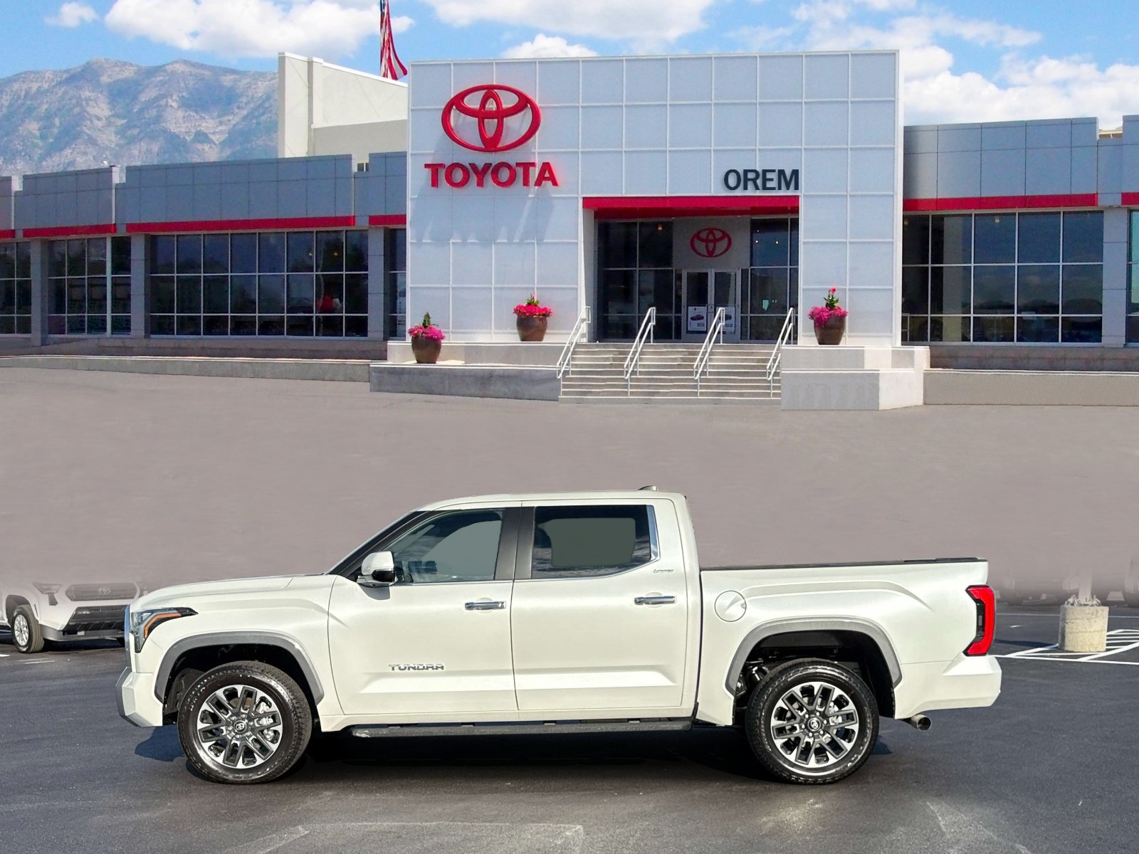 Used 2026 Toyota Tundra Limited AWD/4WD image 7