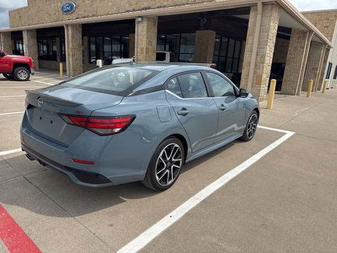 Used 2024 Nissan Sentra SR image 5