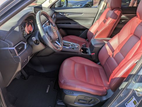 Certified 2023 MAZDA CX-5 Carbon Edition image 17