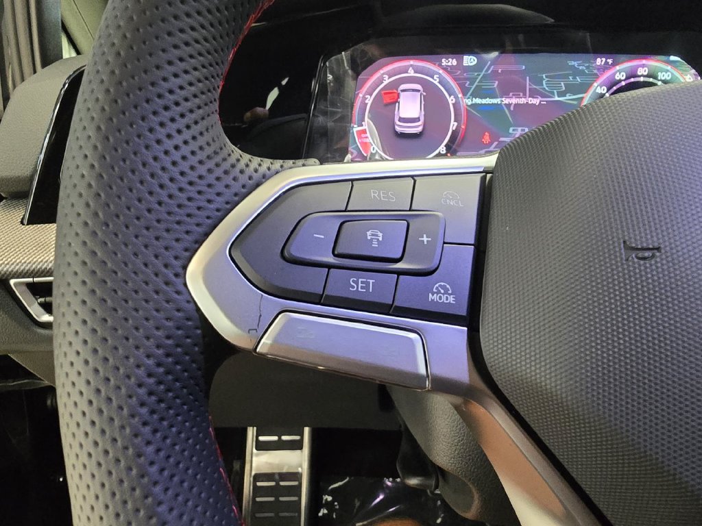 New 2026 Volkswagen GTI SE FWD image 27