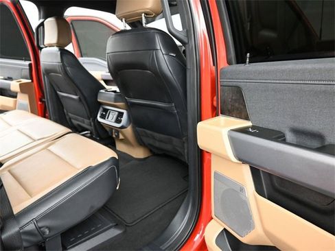 Used 2024 Ford F250 Lariat w/ Chrome Package image 19