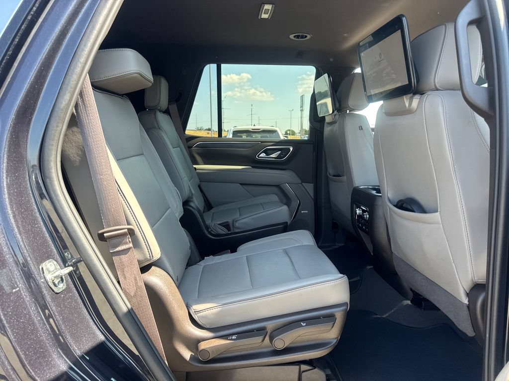 Used 2023 GMC Yukon SLT AWD/4WD image 13