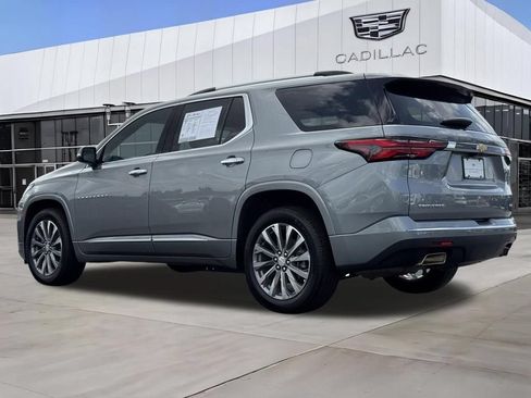 Used 2023 Chevrolet Traverse Premier FWD image 6