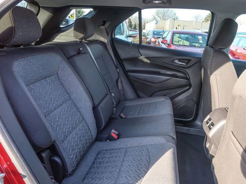 Used 2023 Chevrolet Equinox LT image 16