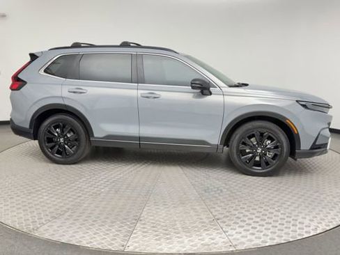 Used 2025 Honda CR-V Sport Touring image 9