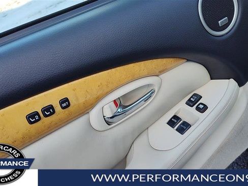 Used 2005 Lexus SC 430 Convertible image 13