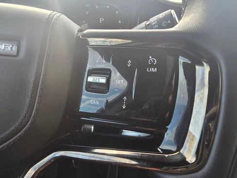 Used 2023 Land Rover Range Rover Sport SE Dynamic image 31