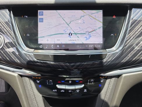 New 2025 Cadillac XT6 Premium Luxury FWD image 23