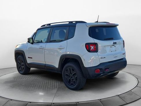 Used 2018 Jeep Renegade Trailhawk w/ UConnect 8.4 Nav Group image 3