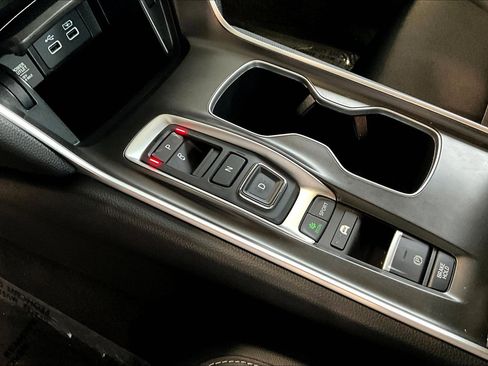Used 2022 Honda Accord Sport image 14