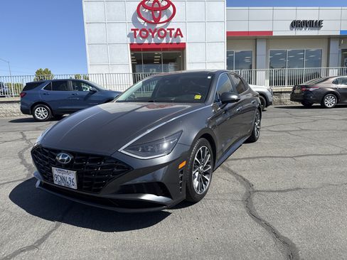 Used 2022 Hyundai Sonata Limited FWD image 1