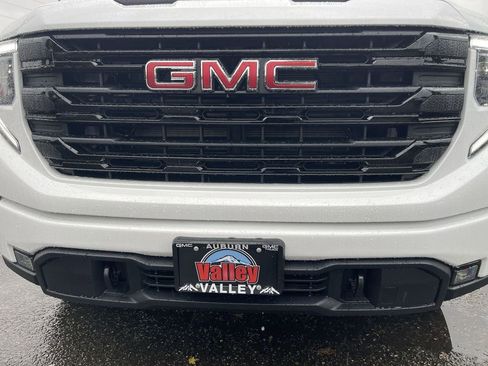 New 2026 GMC Sierra 1500 Elevation image 30