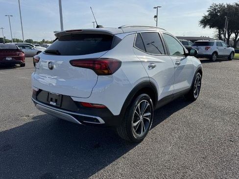 Used 2023 Buick Encore GX Select w/ Safety Package II FWD image 3
