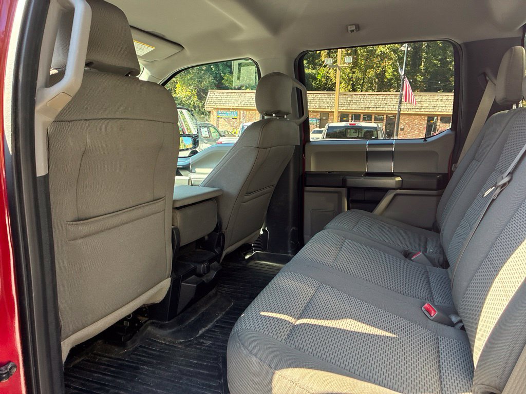 Used 2017 Ford F350 XLT w/ XLT Premium Package AWD/4WD image 24