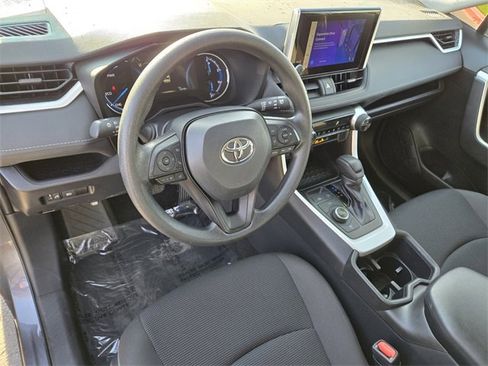 Certified 2025 Toyota RAV4 LE image 10