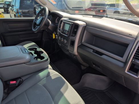 Used 2017 RAM 1500 Express w/ Express Value Package AWD/4WD image 24