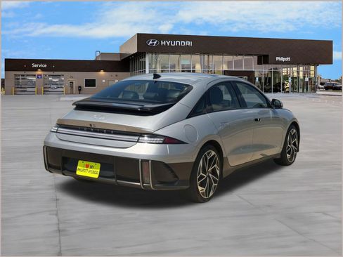 Certified 2024 Hyundai Ioniq 6 Limited AWD/4WD image 9