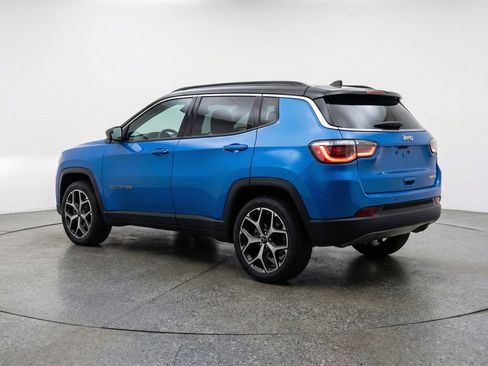 Used 2025 Jeep Compass Limited AWD/4WD image 6