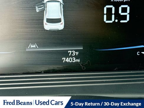 Used 2023 Hyundai Venue SEL FWD image 17