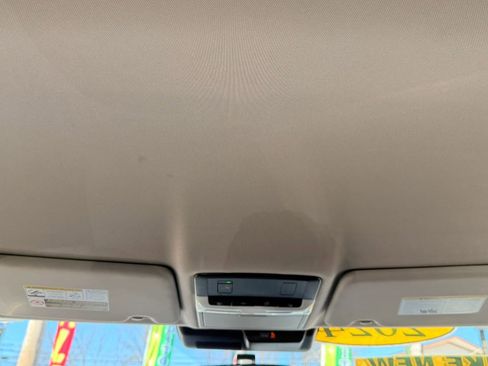 Used 2024 Mitsubishi Outlander FWD image 15