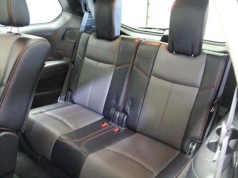 Used 2019 Nissan Pathfinder SL image 23