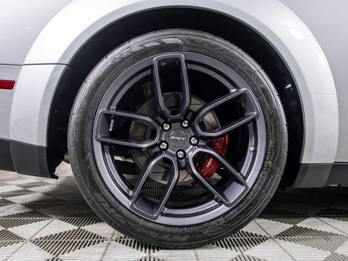 Used 2019 Dodge Challenger SRT Hellcat image 39