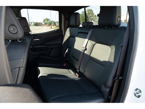 New 2026 GMC Canyon Elevation w/ Convenience Package AWD/4WD image 13