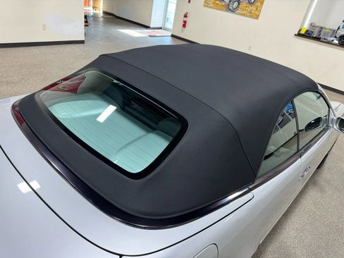 Used 2002 Mercedes-Benz CLK 320 Cabriolet image 22