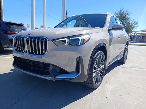 New 2026 BMW X1 xDrive28i w/ Technology Package AWD/4WD image 3