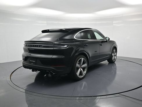 Certified 2026 Porsche Cayenne Coupe AWD/4WD image 30