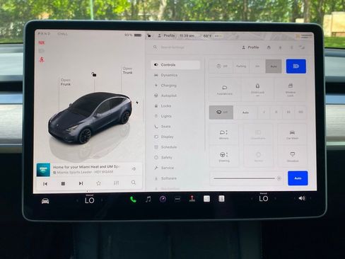 Used 2023 Tesla Model Y Long Range image 25