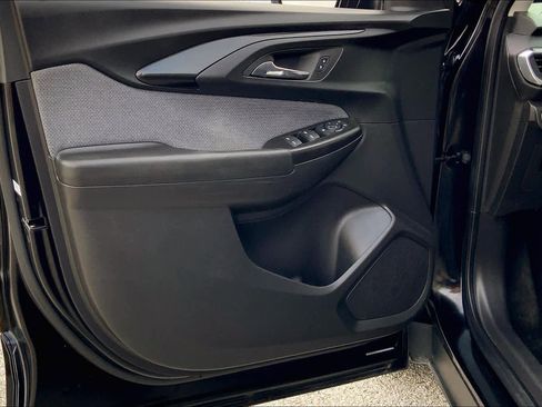 Used 2023 Chevrolet TrailBlazer LT image 20