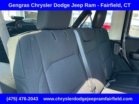 Used 2021 Jeep Wrangler Unlimited Sahara AWD/4WD image 26