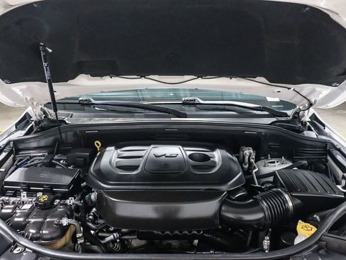 Used 2019 Jeep Grand Cherokee Laredo w/ Security & Convenience Group AWD/4WD image 28
