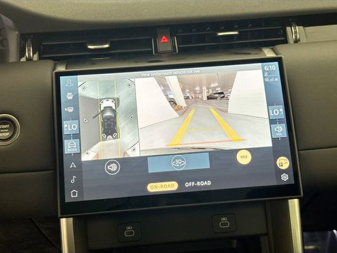 Used 2025 Land Rover Discovery Sport S image 14