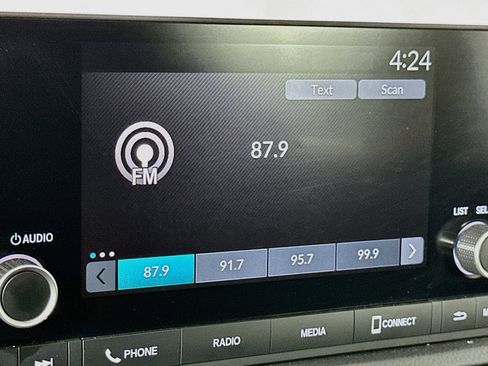 Used 2025 Honda CR-V LX image 21