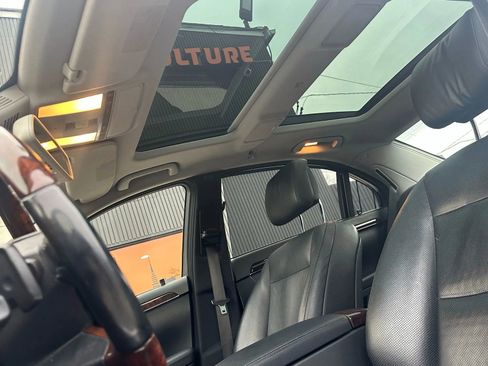 Used 2013 Mercedes-Benz S 550 4MATIC image 8