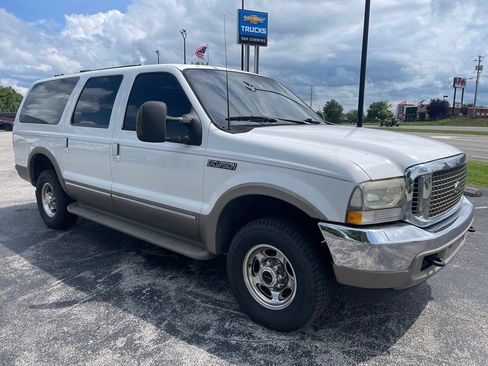 Used 2002 Ford Excursion Limited AWD/4WD image 2