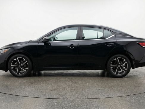 Used 2025 Nissan Sentra SV image 5