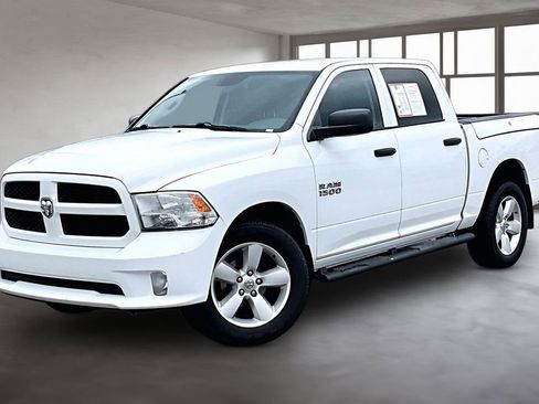 Used 2015 RAM 1500 Express AWD/4WD image 2
