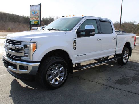 Used 2019 Ford F250 Lariat w/ Lariat Ultimate Package image 1