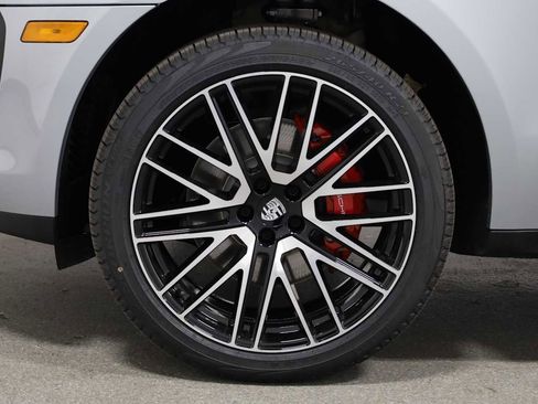New 2026 Porsche Macan S image 48